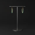 Aretes Aro Plata 925 con Baño de Oro 18kt y Cristales Verdes — Naturaleza y Lujo