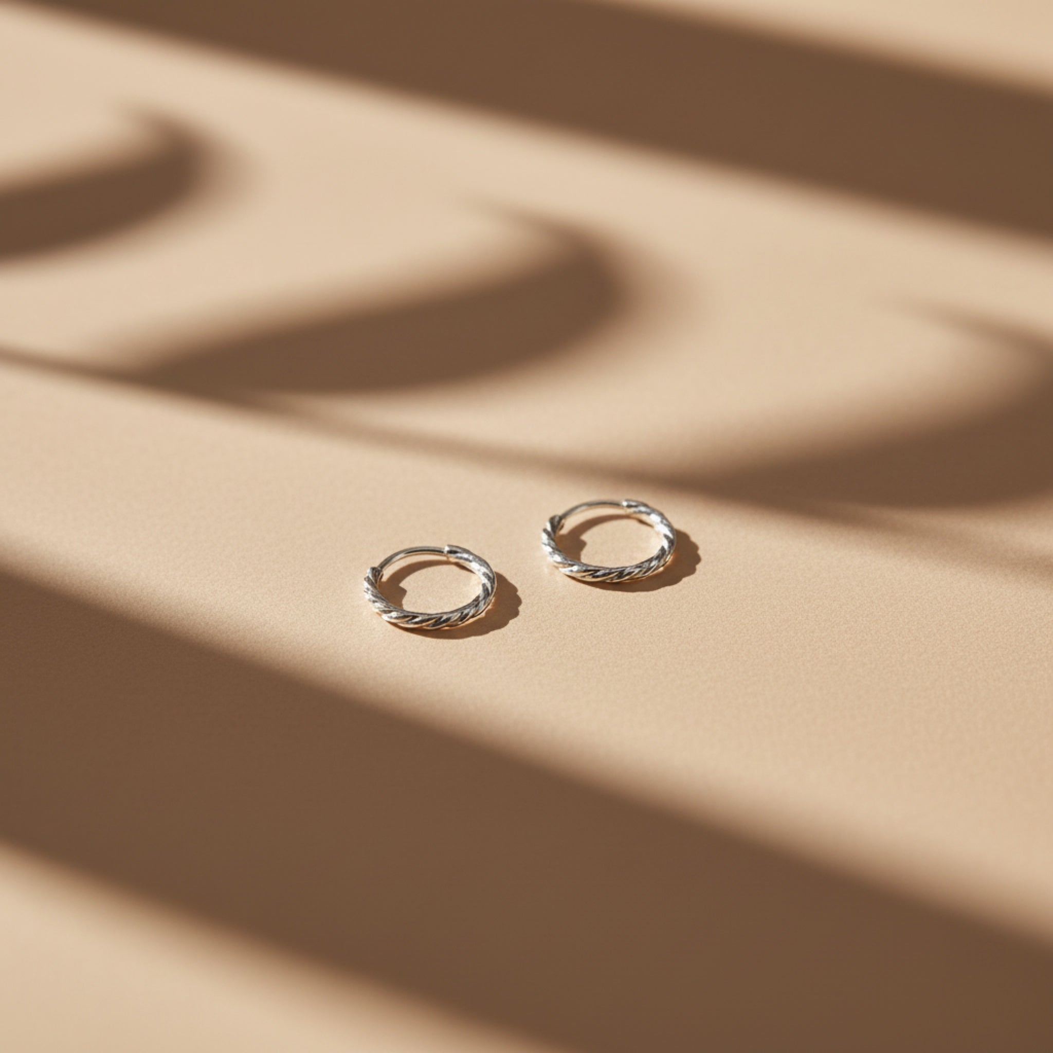 Aretes Elegantes en Plata 925 — Sofisticación Discreta para Cada Ocasión
