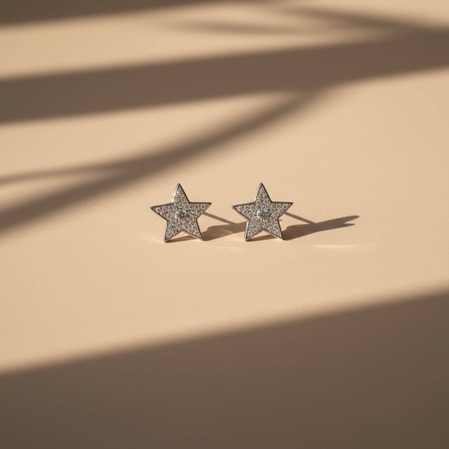 Aretes Topo Estrella Pavé de Zirconias en Plata 925 — Brilla como las Estrellas